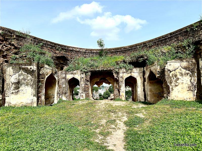 Akola Fort (Asadgad Fort)